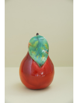 Груша с листом (красная)