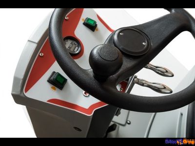 Bennett Hussar H760B