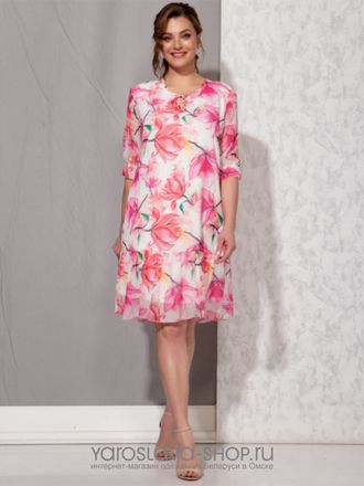 Модель: 2114. Элегантное платье прямого кроя с воланом, принт - розовые лилии.