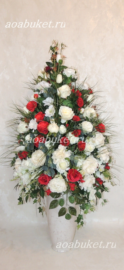 Композиция из искусственных цветов большая напольная Красное и белое танго № НП001