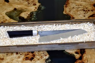 Нож ручной работы Gyuto Y82 / сталь D2 / карельская береза / черный граб