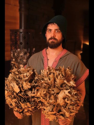 Туника банщика с капюшоном из крапивы "Дар Радости» зеленая