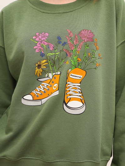 ЖЕНСКИЙ СВИТШОТ ОЛИВА "ЦВЕТОЧНЫЕ КЕДЫ"