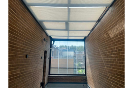 Стеклянные веранда и навес