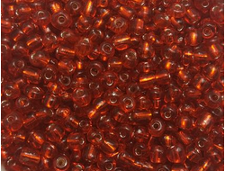 Красный непрозрачный бисер