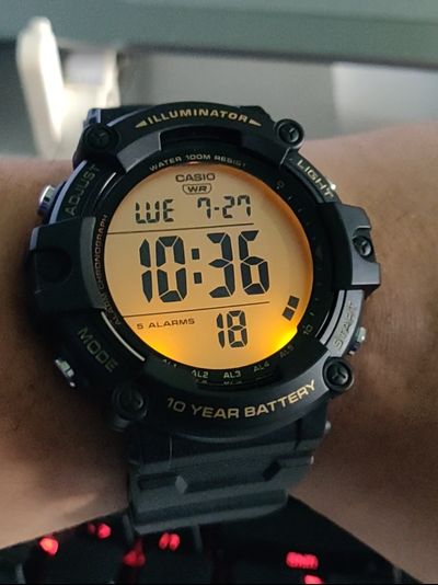 Часы Casio AE-1500WHX-1A