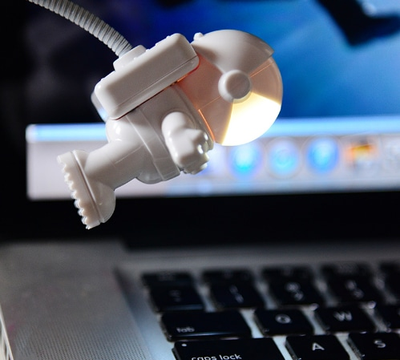 usb подсветка космонавт