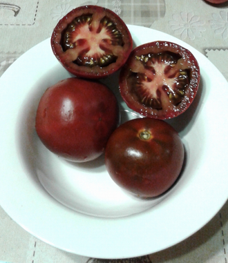 Семена томата Нуар дё  Петуле