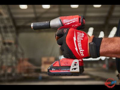 Перчатки защитные с кожаными вставками Milwaukee