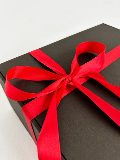 2 шт. - Подарочная коробка GILEV 37x26x12см с красной лентой и наполнителем