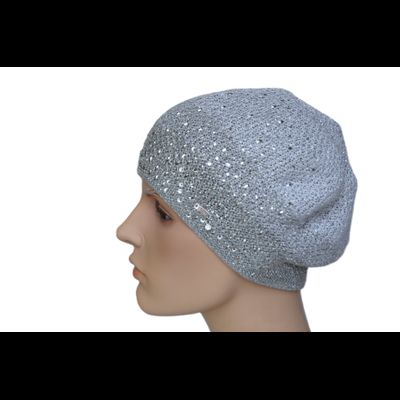 Серебристый берет со стразами весна