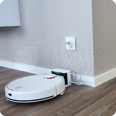 Плинтус ХДФ Dollken Cubu Flex Life XL 60мм Х 2,5 м 1013/5012 Белый в интерьере 2