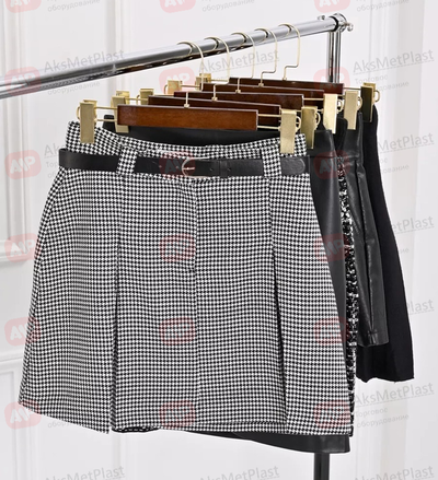 T88BR Вешалка деревянная красное дерево с зажимами и крючком золото L=320 мм