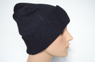 Вязаная черная женская шапка с отворотом Италия Вицио