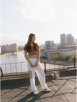 Брюки с накладными карманами из мешковины