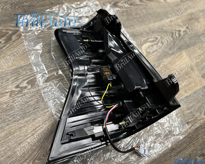 Стопы Toyota Land Cruiser Prado 150 2009-2024 с анимацией черные