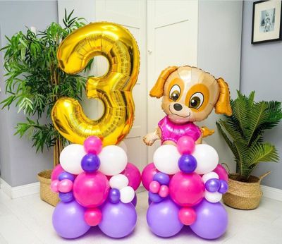КОМПОЗИЦИЯ ИЗ ШАРОВ &quot;ЦИФРА НА СТОЙКЕ И Щенок&quot;