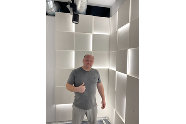 Работы по монтажу закончены, но впереди еще пару дней работы маляра - шпаклевка швов, отверстий с саморезами и покраска.