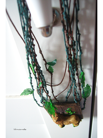 Колье "Аслан. Хроники Нарнии" (пышное колье с подвеской ручной работы)