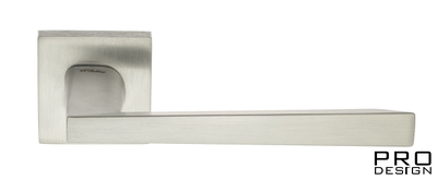 Дверная ручка на квадратном основании Fratelli Cattini "UNICA" 8-CS матовый хром