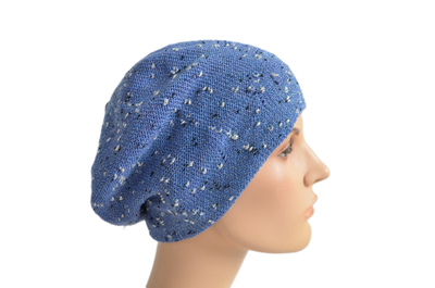 берет цвета джинса