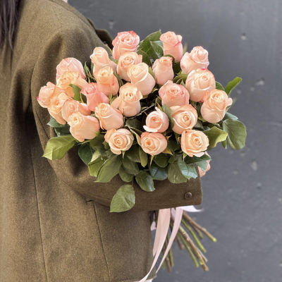 Букет из розовых роз 70 см