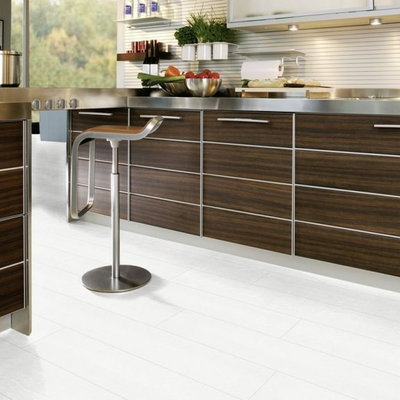 Ламинат Wineo Rock 'n' Go Стучась в ворота рая LA148SYSV4 в интерьере