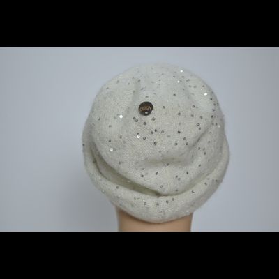 Шапка Vizio 1350 CL бини белая