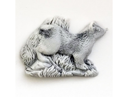 БАРЕЛЬЕФ-БРЕЛОК СОБОЛЬ В ТРАВЕ. ОПТ