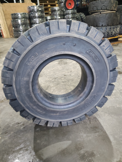 5.00-8 BKT MAGLIFT ECO / EASYFIT Шина цельнолитая