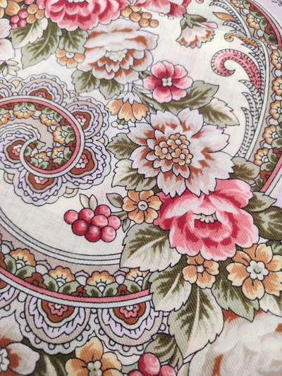 Павловопосадский платок Винные ягоды 2025-0