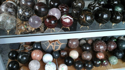 Шары из натурального камня ручной работы