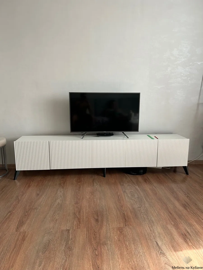 Сканди тумба под ТВ Белый/Белый Глянец