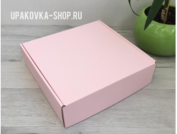 КОРОБКА С ОТКИДНОЙ КРЫШКОЙ 220*220*60мм  -  РОЗОВЫЙ