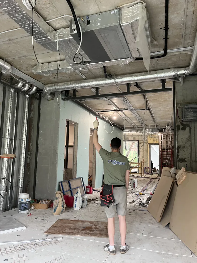 Монтаж канальной системы Daikin VRV в Барвихе