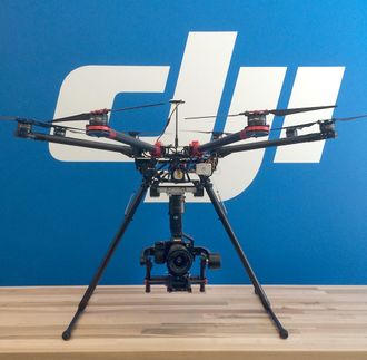 DJI S1000 Plus с установкой DJI Ronin-M в качестве подвеса