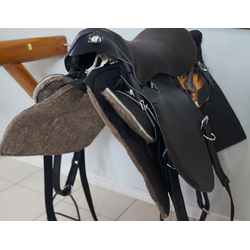Седло кавалерийское ( в черном цвете)