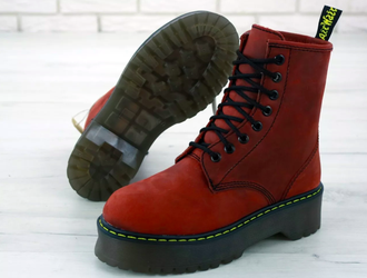 Dr. Martens Jodan красные (с мехом)