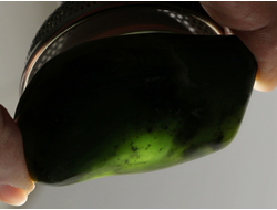 Нефрит, галтовка, Россия, Бурятия (63*35*14 мм, 53 г) №28284