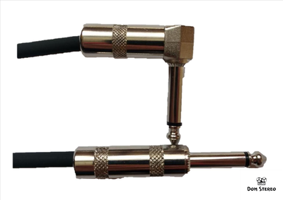 Фото с разъемами на гитарном шнуре