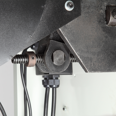 Станок круглопильный с подвижным столом BELMASH TS-250ST1600/400 (2.2 кВт, 400 В)