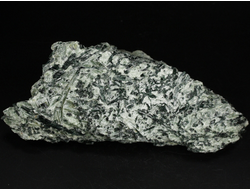 Актинолит в белом тальке, необработанный, дикий образец, Россия, Северный Кавказ, КЧР (165*68*58 мм, 615 г) №37776