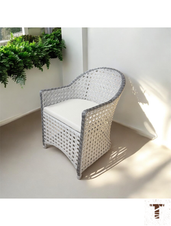 Белое ажурное кресло