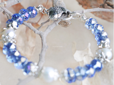 "Жемчужины небесной нимфы", браслет с хрусталиками и цветами