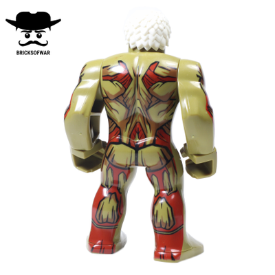 Большая  фигурка Бронированный Титан из аниме Атака Титанов, совместима с конструкторами Лего (8 см)
