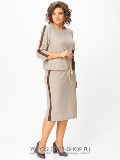 Женский трикотажный комплект-двойка бежевого цвета