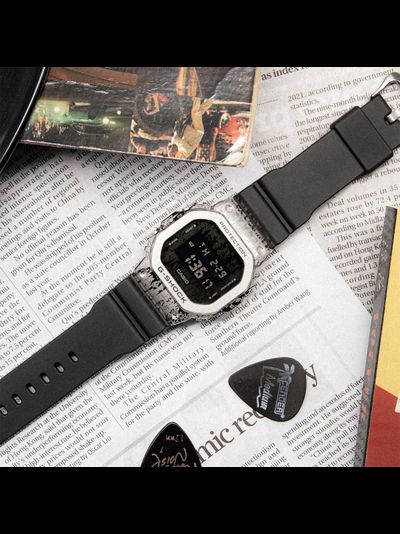 Часы Casio G-Shock GM-5600GC-1