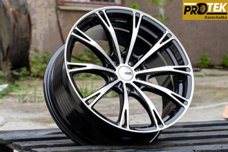 Комплект дисков R18 8,0J ET+30 5*114,3 Vossen VPS 3313 Flow Forming Черный с полированными лучами (FF016-3)