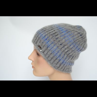 Серая вязаная женская шапка со стразами Vizio Италия 8007 CY фото