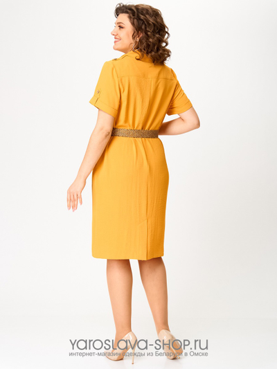 Женское платье прямого силуэта в желтом цвете на пуговицах